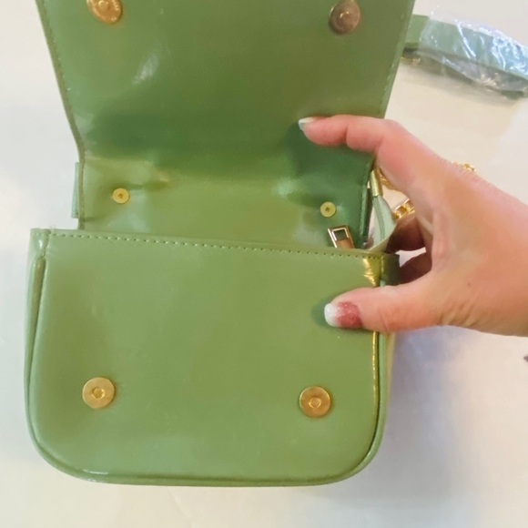 Rebecca Women’s NWT Green MDD Fashion 79 Purse - Picture 7 of 10